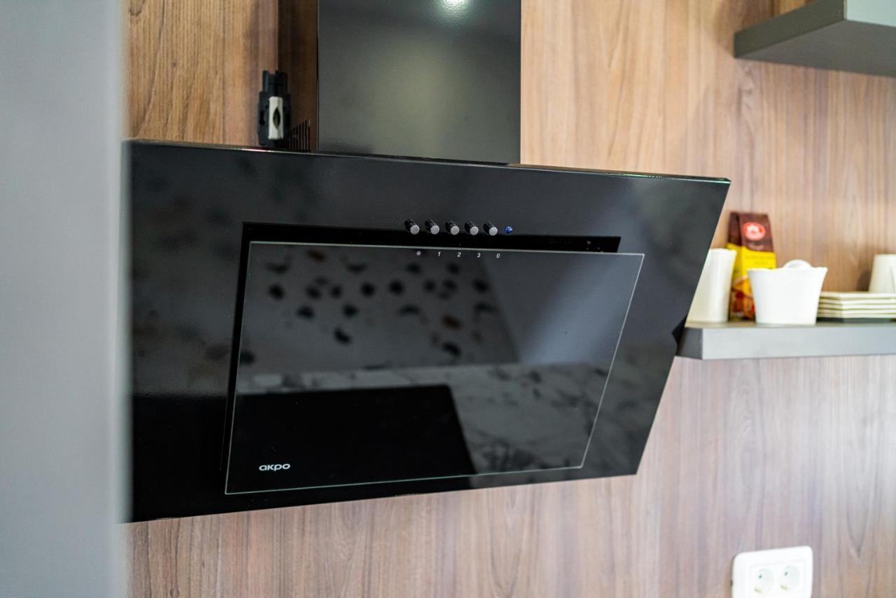 Ferienwohnung Golden View - Breathtaking Location In Bukarest Exterior foto